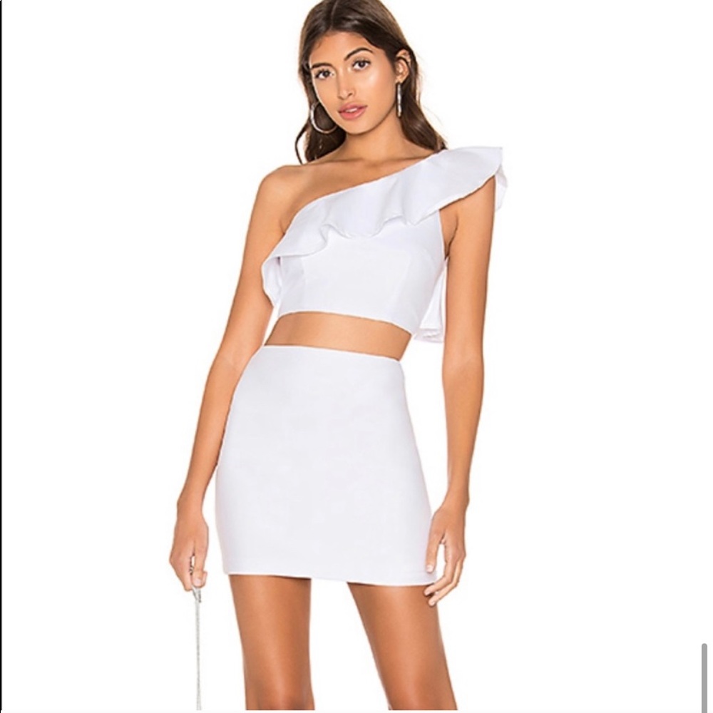 White two piece set
